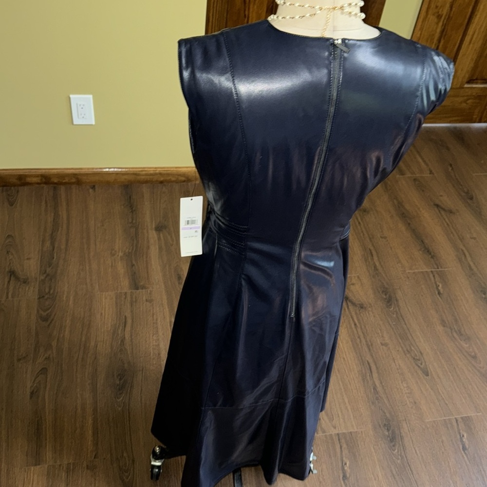 Calvin Klein faux leather Dress 0795 - Picture 4 of 7